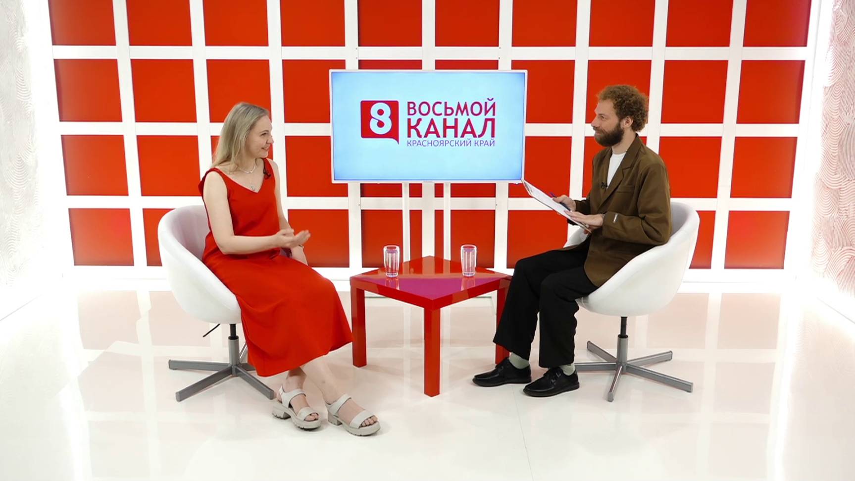Интервью на «8 канале». Артур Лукава, Мария Булатова.