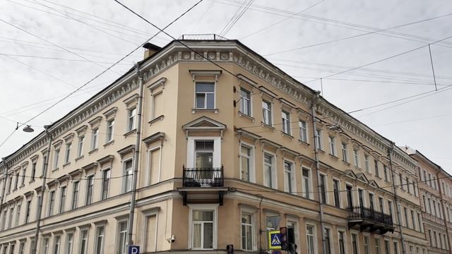 Прогулка по улице Декабристов в Санкт-Петербурге: от Вознесенского проспекта до Прачечного переулка