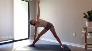 Intermediate Yoga For Strong & Toned Legs _ 17-Minute Vinyasa Practice