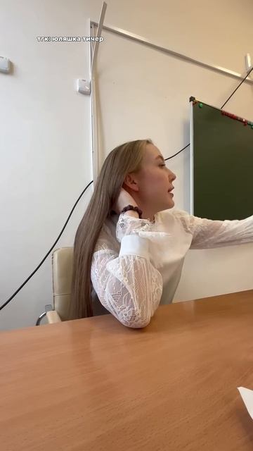 А вы уже попробовали новинку Святой Источник со вкусом вишни? смотреть онлайн