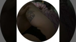 Студентка с красивыми ножками