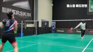 (RuSub) Бадминтон. Основы. Ты тоже можешь играть в бадминтон! [Вызов для людей среднего возраста]