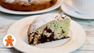 Цыганский пирог на кефире ✧ С черной смородиной и шоколадной пропиткой