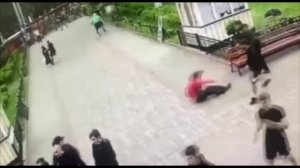НЕ РАБЫ - УПЦ опубликовала ролик молодые люди, пытавшиеся захватить собор !!!