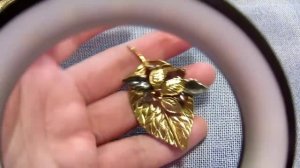 92. Распаковка. Броши. Листья и снежинки.