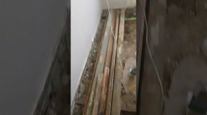 2-ой день делаю пол в квартире