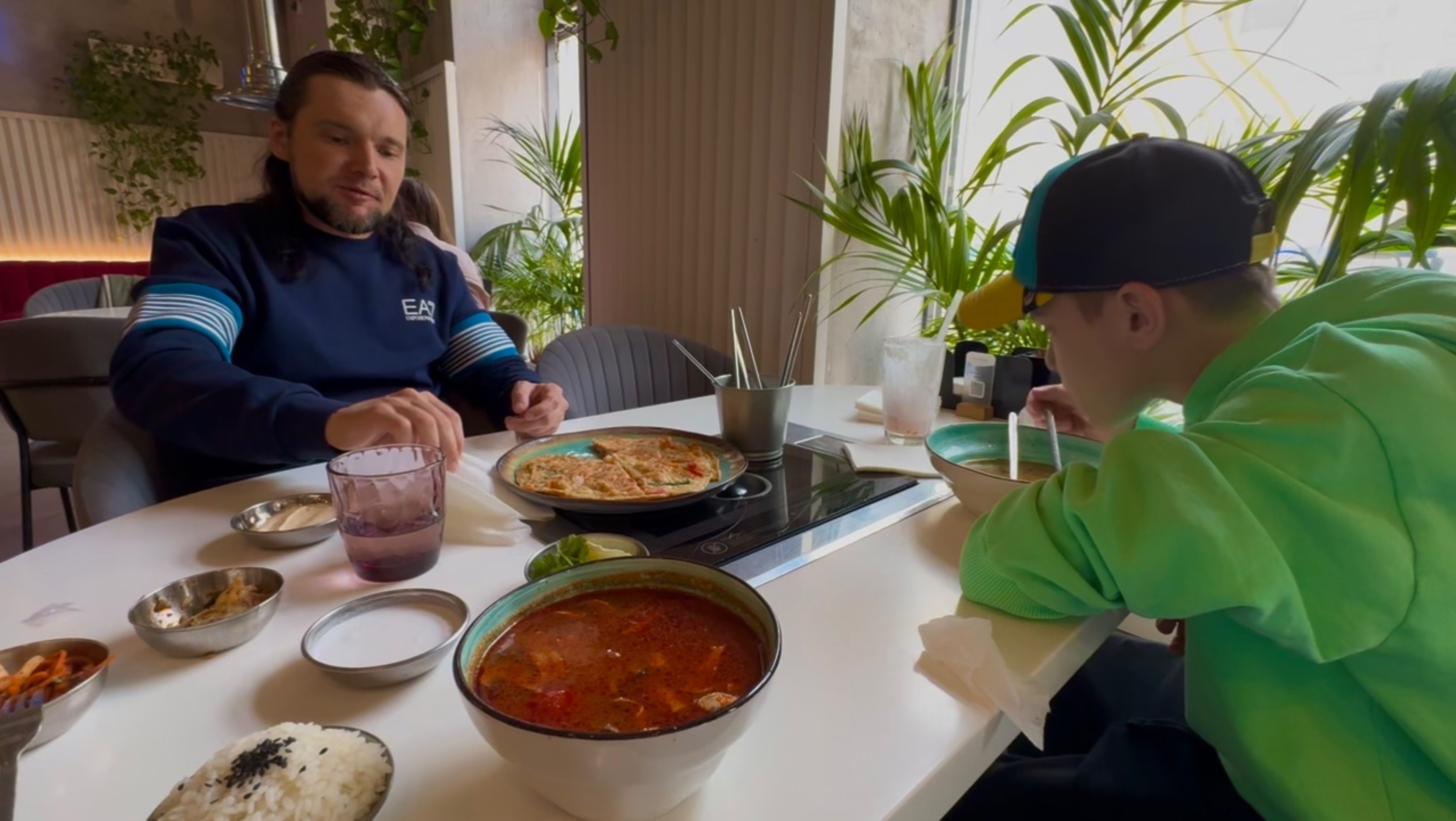 Семейный поход в гриль-бар Lee’s Food 🥘 🍲🍜🍛🍕🧋