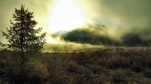 Ильчир озеро  в Сибири  Костёр на снегу