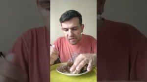 Обжор мукбанг рожки на курином жире, с куриными бедрами