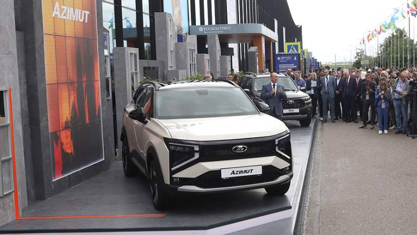 Глава АвтоВАЗа назвал кроссовер Lada Azimut флагманским
