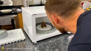 How DANGEROUS is Using a Microwave Without a Door?