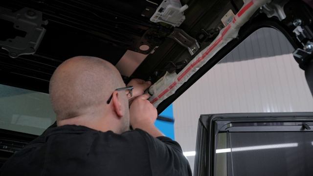 Установка багажника на крышу BMS Raizer-MAX для Лексус 570 450 Тойота Ленд Крузер 200