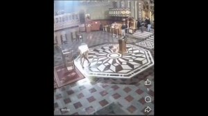 Нападение захватчиков Зеленского на Храм в Черновцах и что увидели верующие, после изгнания !!!