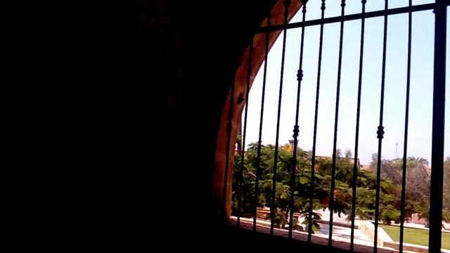 Двор Монастыря смотреть онлайн