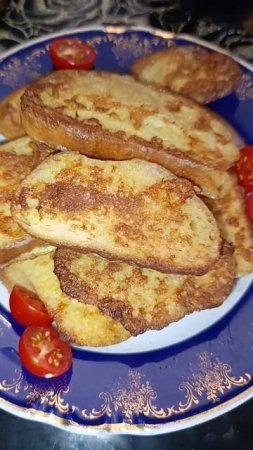 Сашуля завтраком побаловала.