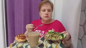 мукбанг/завтрак/ про работу/ болталка