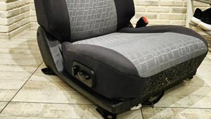 Сиденья с электроприводом на Nissan Wingroad Y11