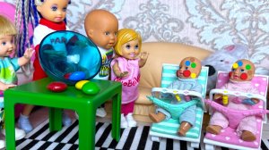 КУДА ПРОПАЛИ ВСЕ КОНФЕТЫ🍬🍬🍬? Катя и Макс веселая семейка! Куклы Барби истории ДАРИНЕЛКАТВ