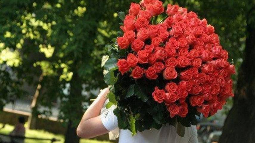 Песня "Миллион алых роз" Кавер смотреть онлайн