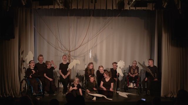 Спектакль "Как птицы царя выбирали"