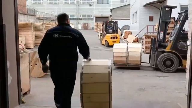 Как создаются кабельные барабаны для кабеля. Кабельный завод Спецкабель