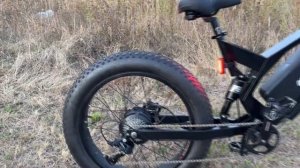 Лёгкие электровелосипеды с воздушной подвеской, съёмной батареей и полным приводом