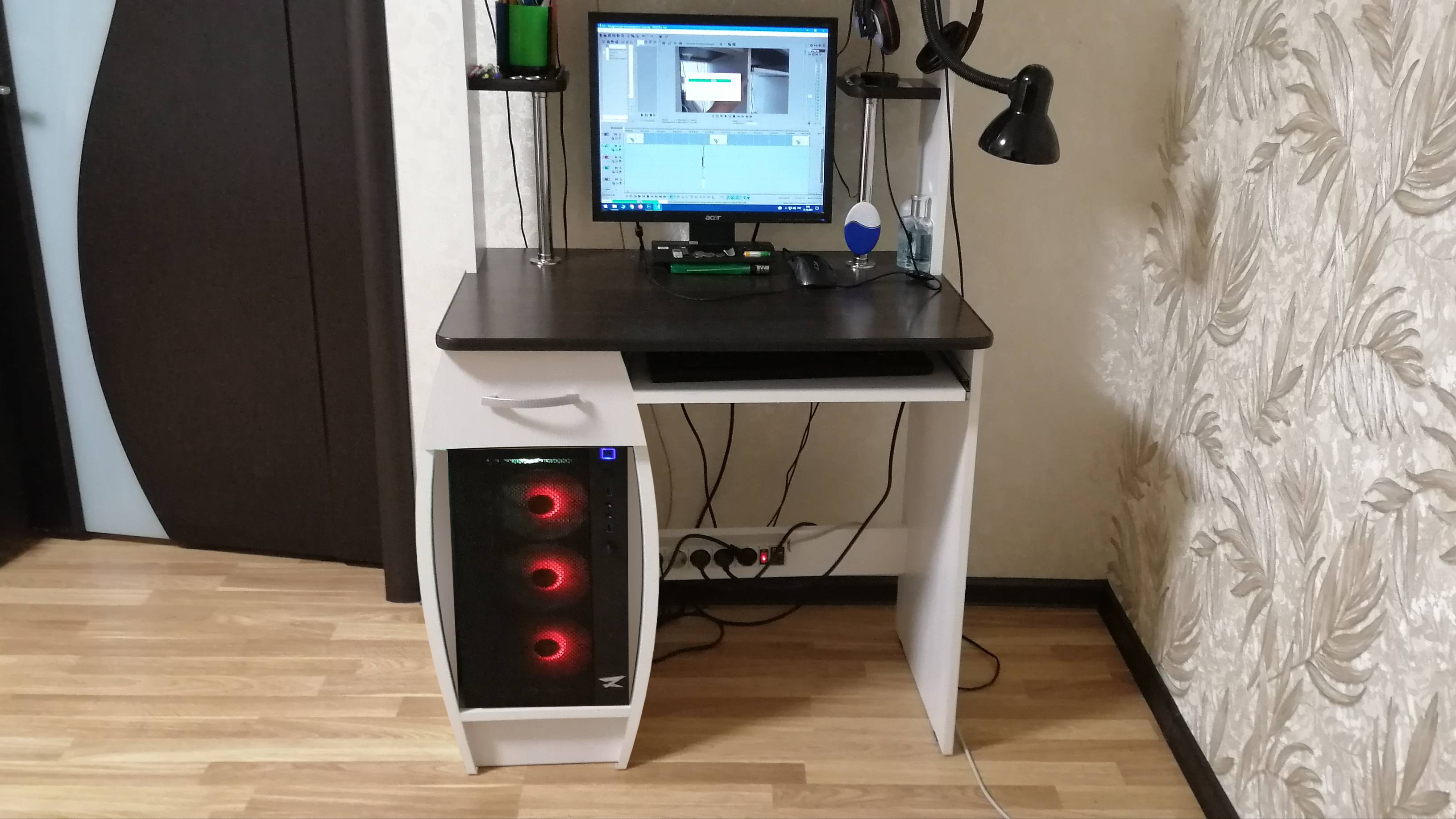 Доработка компьютерного стола под новый системный блок.🔨