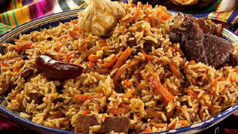 Как приготовить рассыпчатый плов в казане на костре