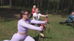 Челнинцы могут попробовать на бесплатных занятиях по скандинавской ходьбе