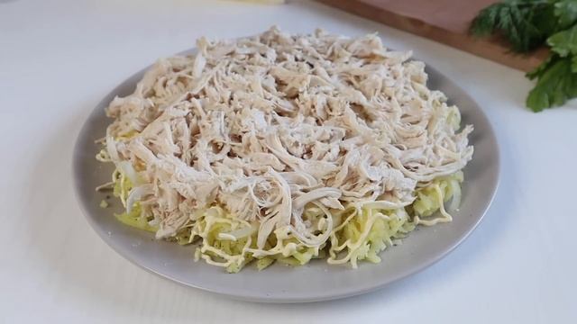 Салат ЛЕБЕДИНЫЙ ПУХ! Нежный и Воздушный! Праздничный салат с курицей! Рецепт.