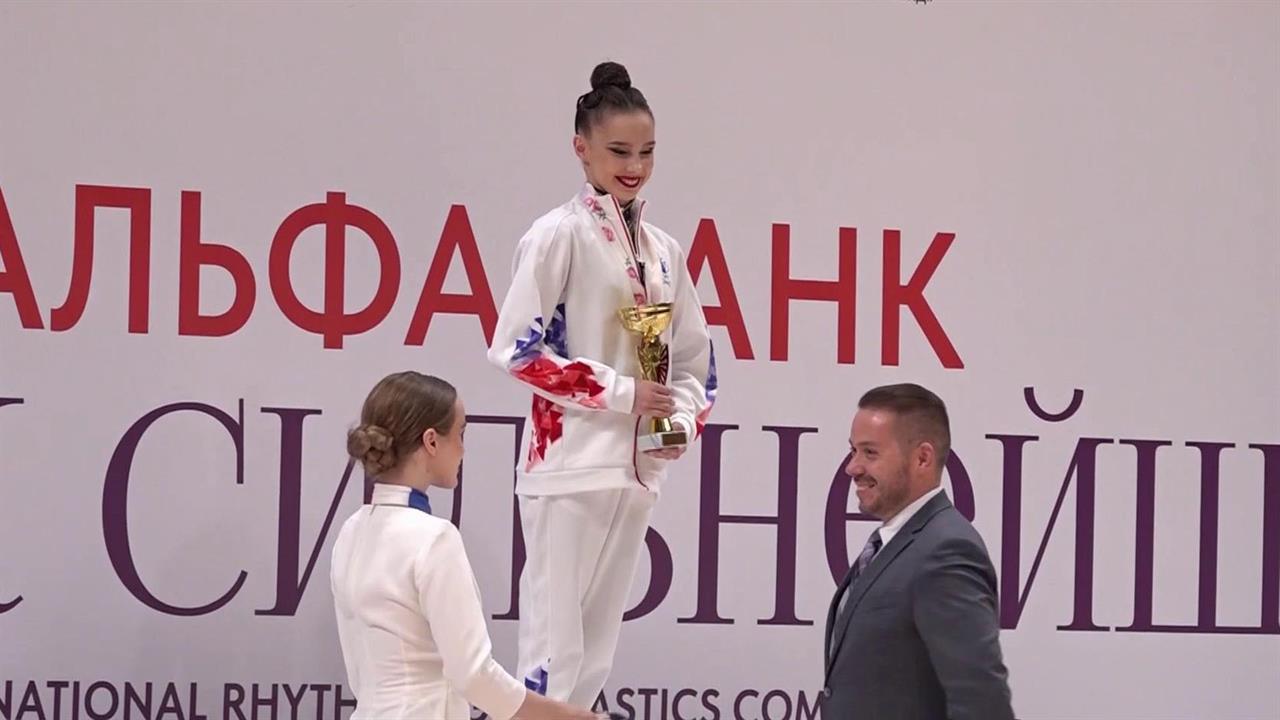 М. Борисова стала абсолютной чемпионкой второго этапа Кубка сильнейших по художественной гимнастике.