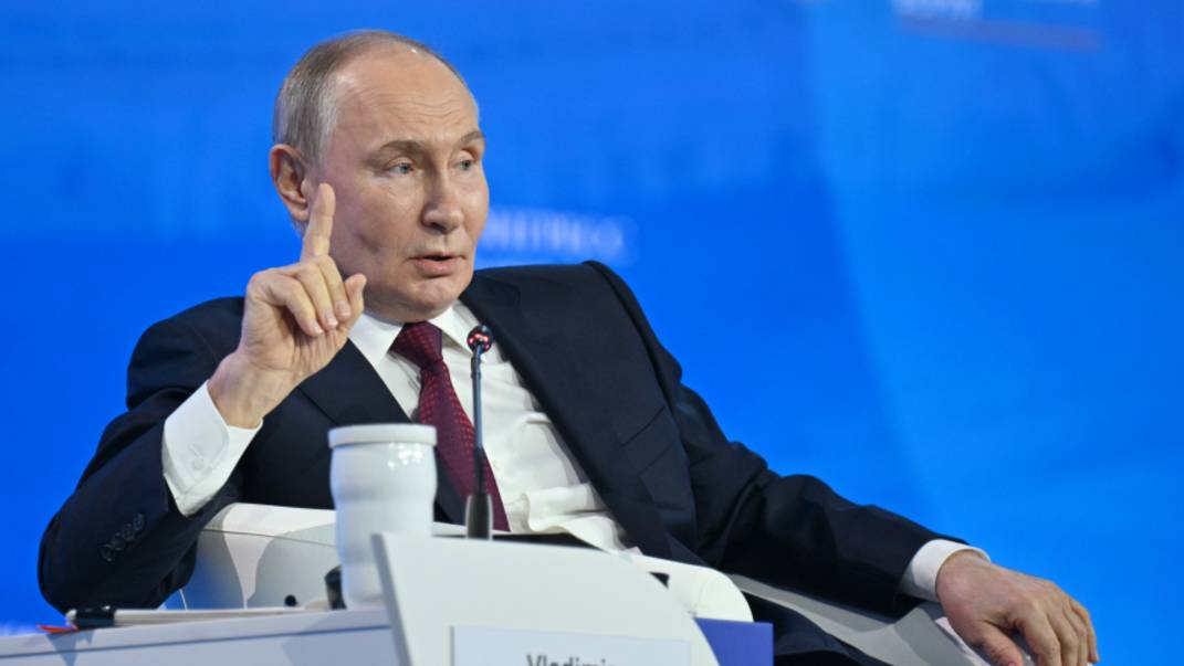 Песков рассказал, какие темы затронет Путин на ПМЭФ