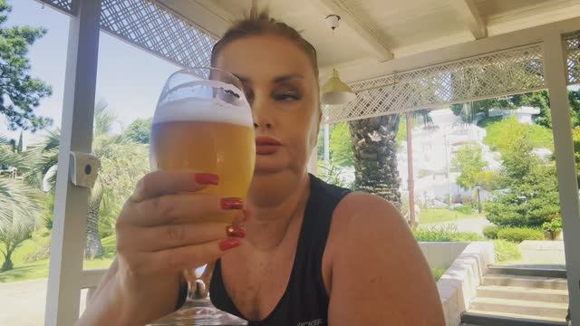 Мой ШИКАРНЫЙ отдых в Сочи 25👍В этом ролике: Шикарные места, бассейн, море, бар, купила вкусняшки😋