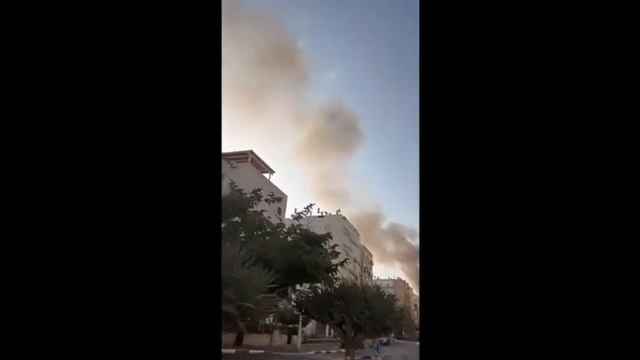 Иран вновь запустил ракеты по Израилю: в Тель-Авиве слышна работа ПВО