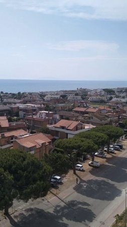 Вот такой у меня вид из окна в Италии