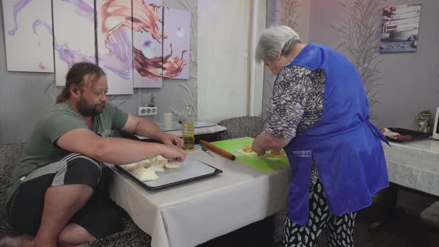 ПИРОЖКОВАЯ ДИЕТА КАК ВКУСНО ГОТОВИМ ВМЕСТЕ С МАМОЙ ПИРОЖКИ С КАРТОШКОЙ