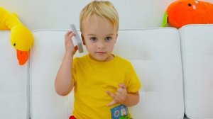 Влад и Ники - Крис и друзья строят 4 секретные комнаты в одном цвете