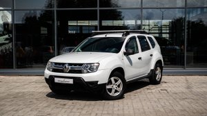 RENAULT DUSTER Белый