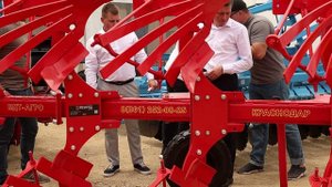 Плуг лемешный оборотный ПЛО 3+1 ВАРЯГ® с механической регулировкой производства БДТ-АГРО