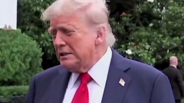 😂😂😂Трамп покинул саммит G7 в Канаде раньше времени, потому что не хотел встречаться с Зеленским.