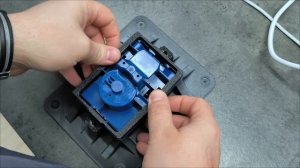 установка фиксатора клавиш кнопки Grohe