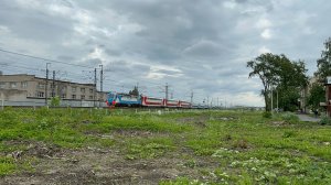 "Летит!" Электровоз ЭП2К - 503 с поездом «Аврора» на перегоне, июнь 2025 года