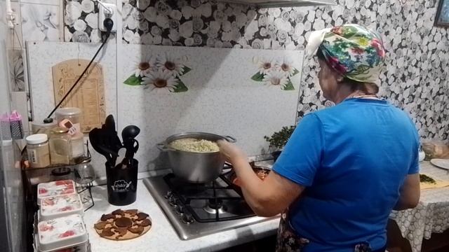 готовку никто  не отменял🍲🍲🍲// шум дождя 💧💧💧