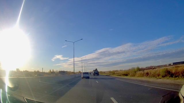🏍️ "Мотоцикл-проводник: едем по объездной дороге | Вид из автомобиля"