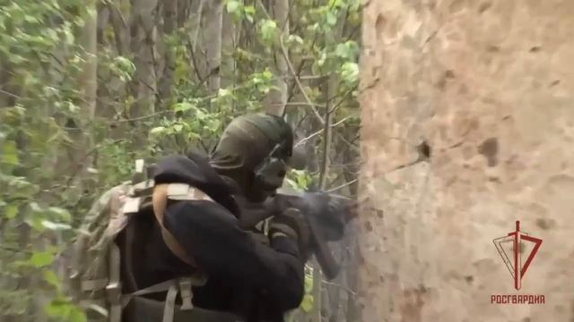 Учения сотрудников ОМОН «Скорпион» и СОБР «Архангел» в Архангельской области.