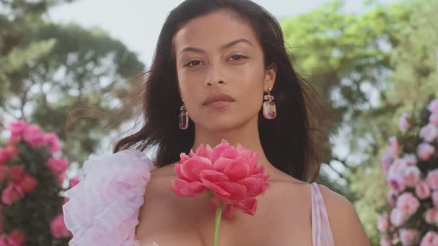 Victoria's Secret - Bombshell (Devyn Garcia) (2025)