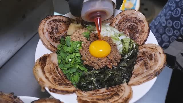 Самая вкусная мясная бомба! Mazesoba, Panesoba, толстое японское блюдо из лапши «бибим»