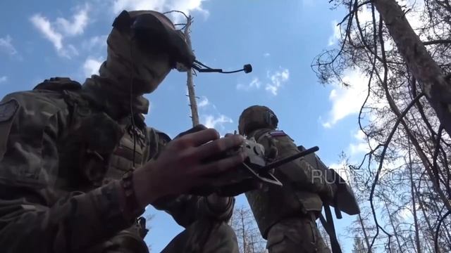 Расчеты FPV-дронов 25-й общевойсковой армии группировки войск «Запад» в зоне проведения СВО