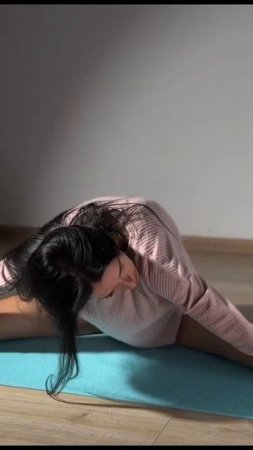 Yoga   tone your butt #stretching #yoga #short #shorts #hotyoga
