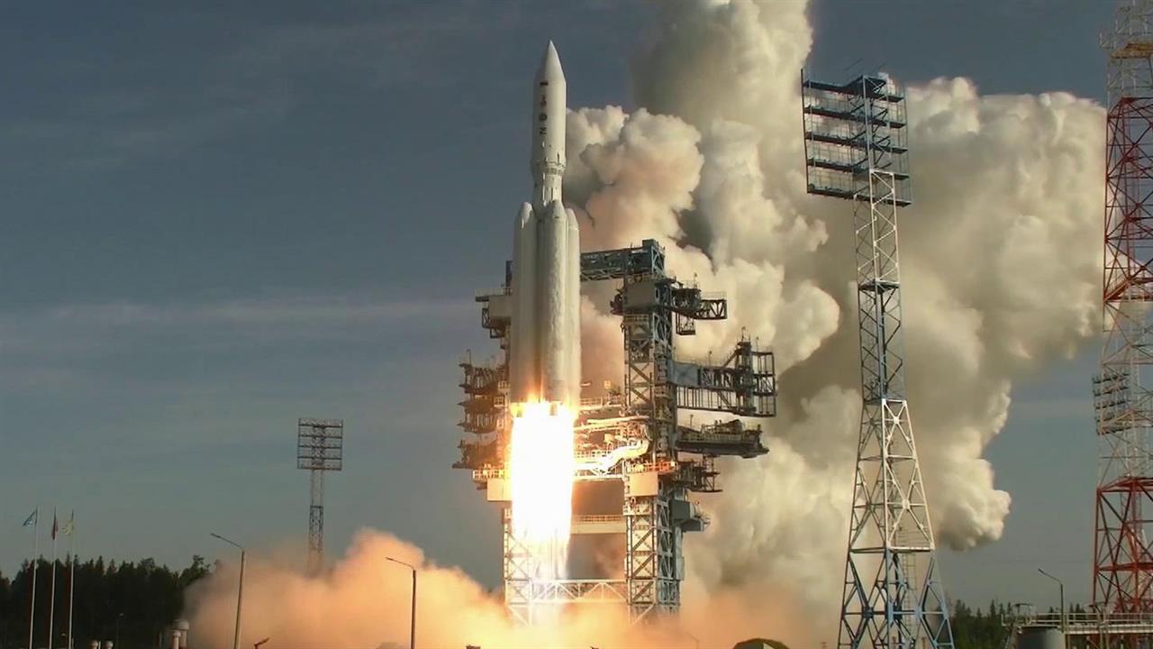 С космодрома Плесецк в Архангельской области стартовала ракета-носитель тяжелого класса "Ангара А-5"